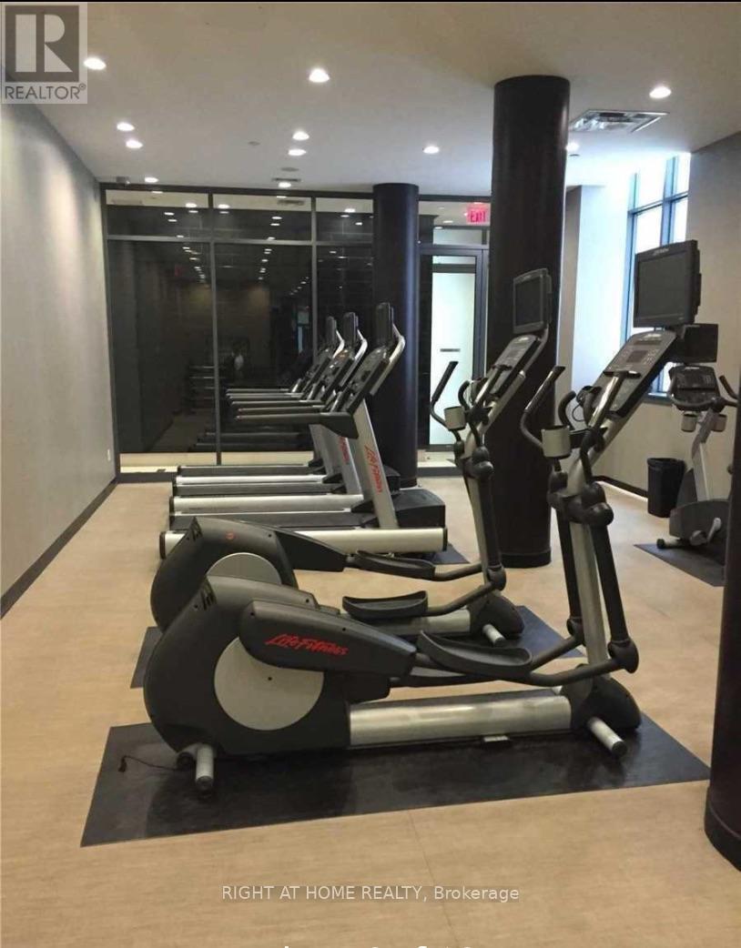 1607 - 770 Bay Street, Toronto, Ontario  M5G 1N6 - Photo 6 - C13052224