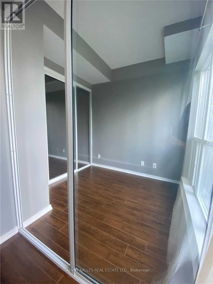 302 - 8 York Street, Toronto, Ontario  M5J 2Y2 - Photo 5 - C13052304