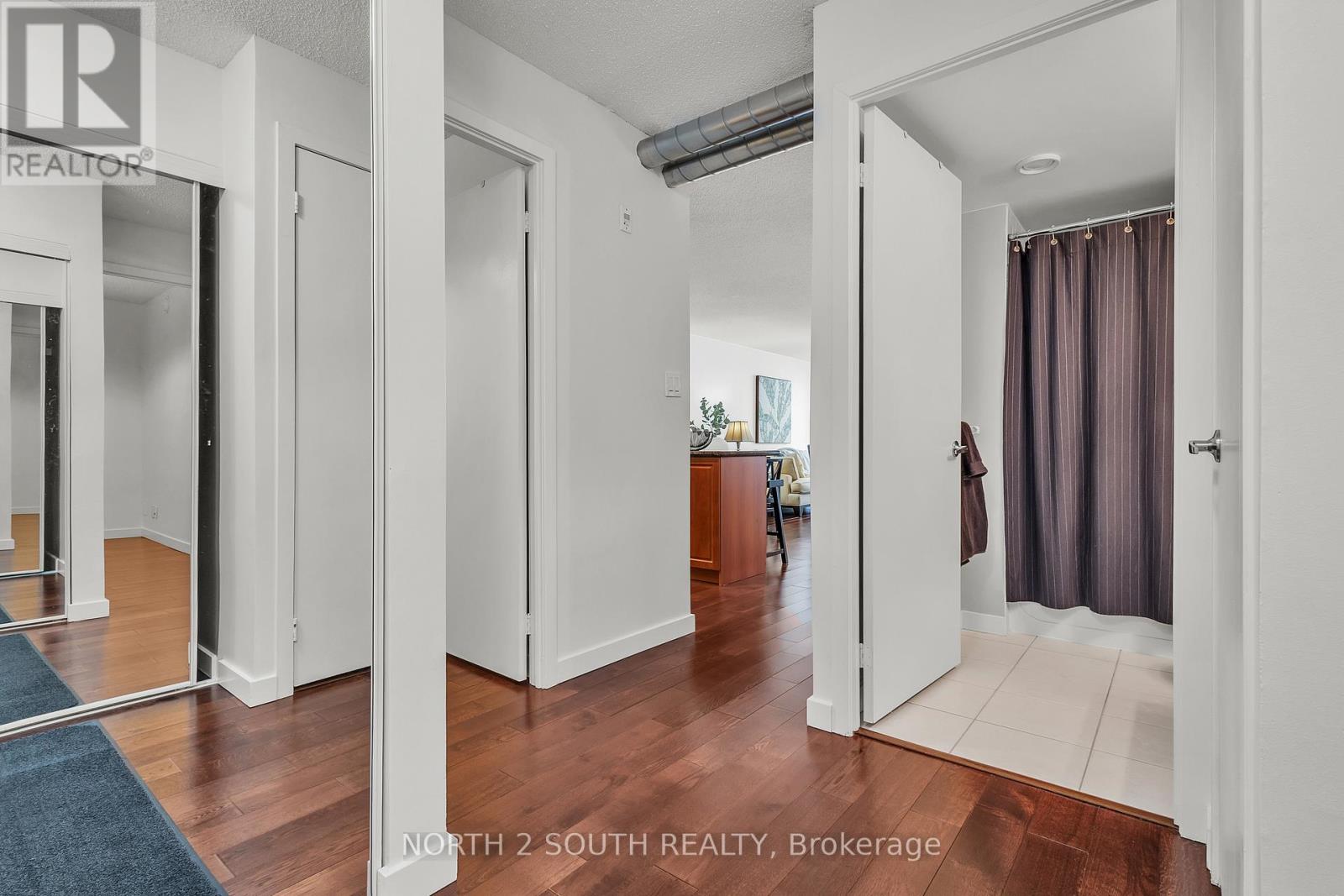 202 - 955 Queen Street W, Toronto, Ontario  M6J 3X5 - Photo 8 - C13052306