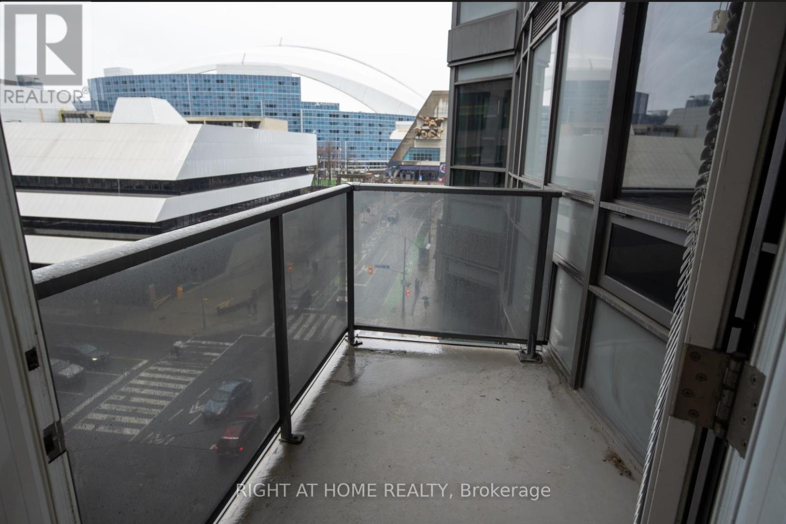 713 - 20 Blue Jays Way, Toronto, Ontario  M5V 3T3 - Photo 8 - C13052322