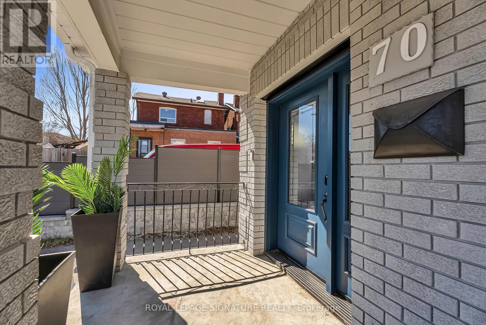 70 Clovelly Avenue, Toronto, Ontario  M6C 1Y3 - Photo 39 - C13052376