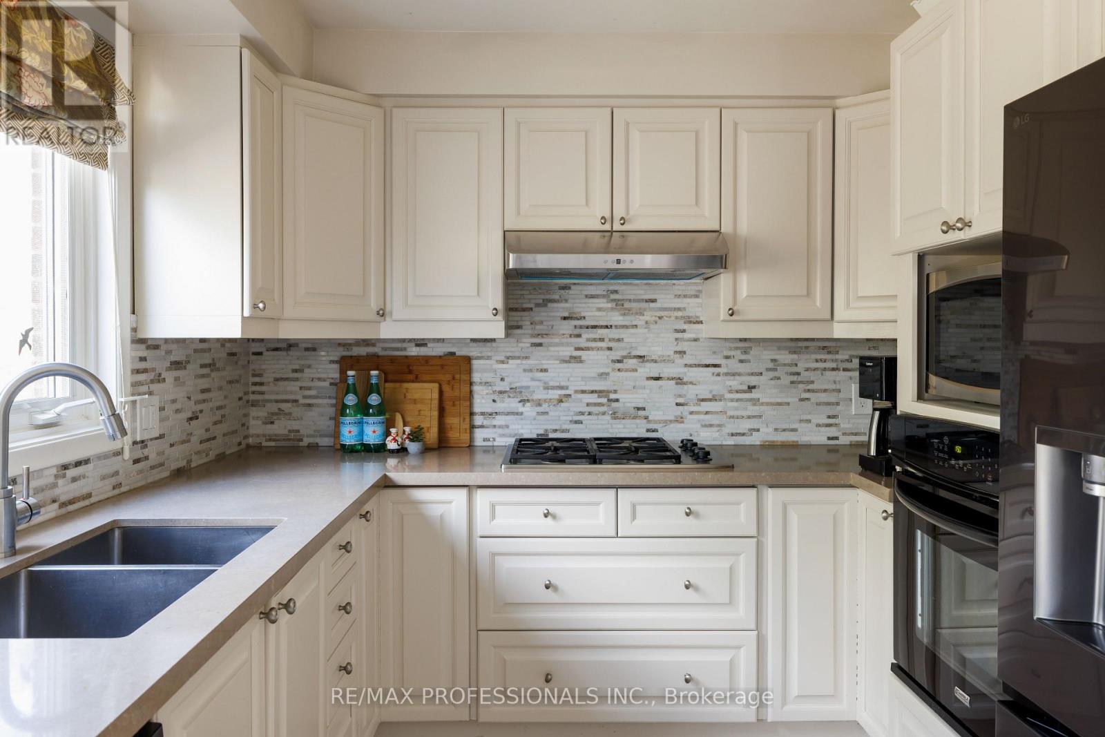 171 Brahms Avenue, Toronto, Ontario  M2H 1H9 - Photo 12 - C13052408