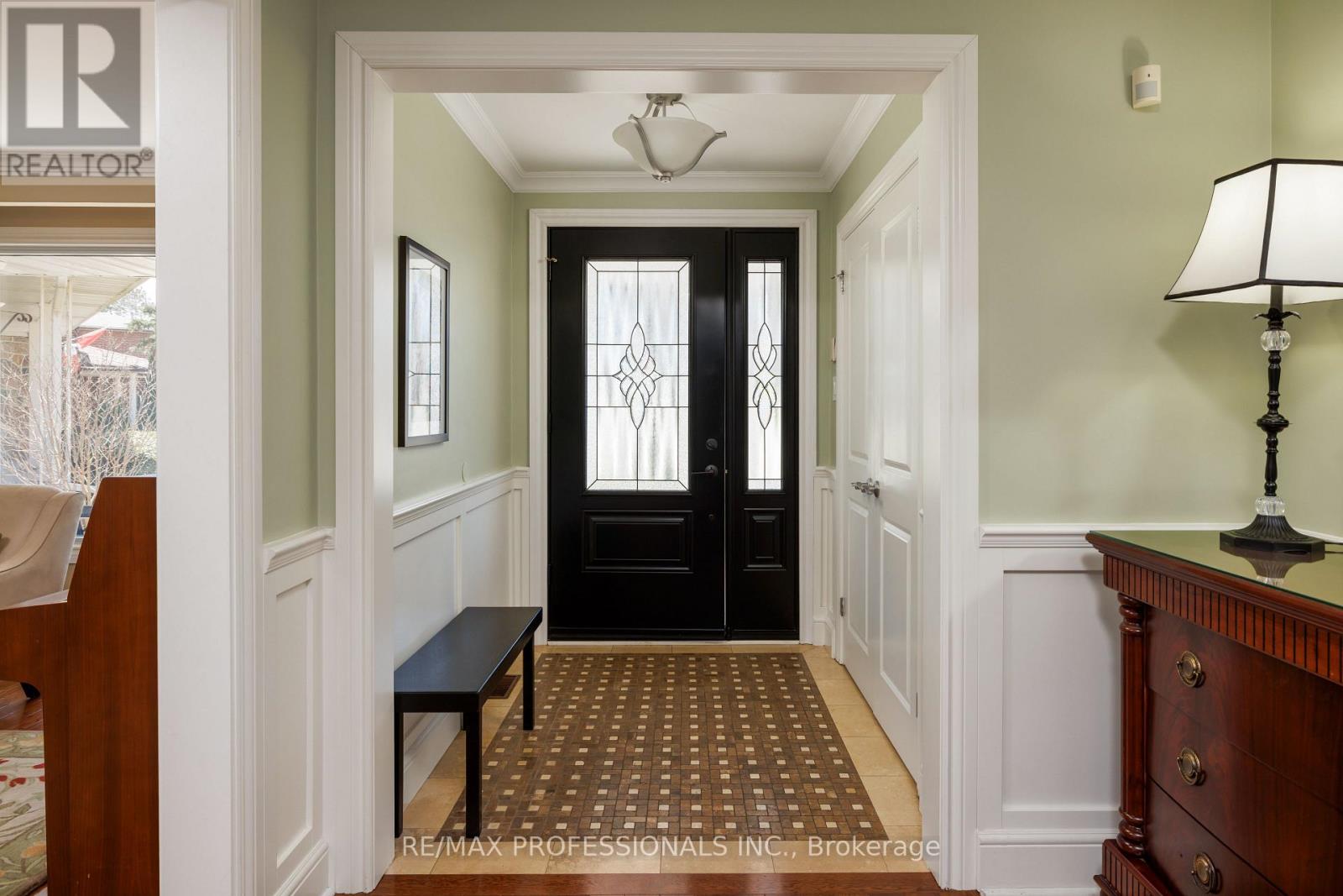 171 Brahms Avenue, Toronto, Ontario  M2H 1H9 - Photo 3 - C13052408