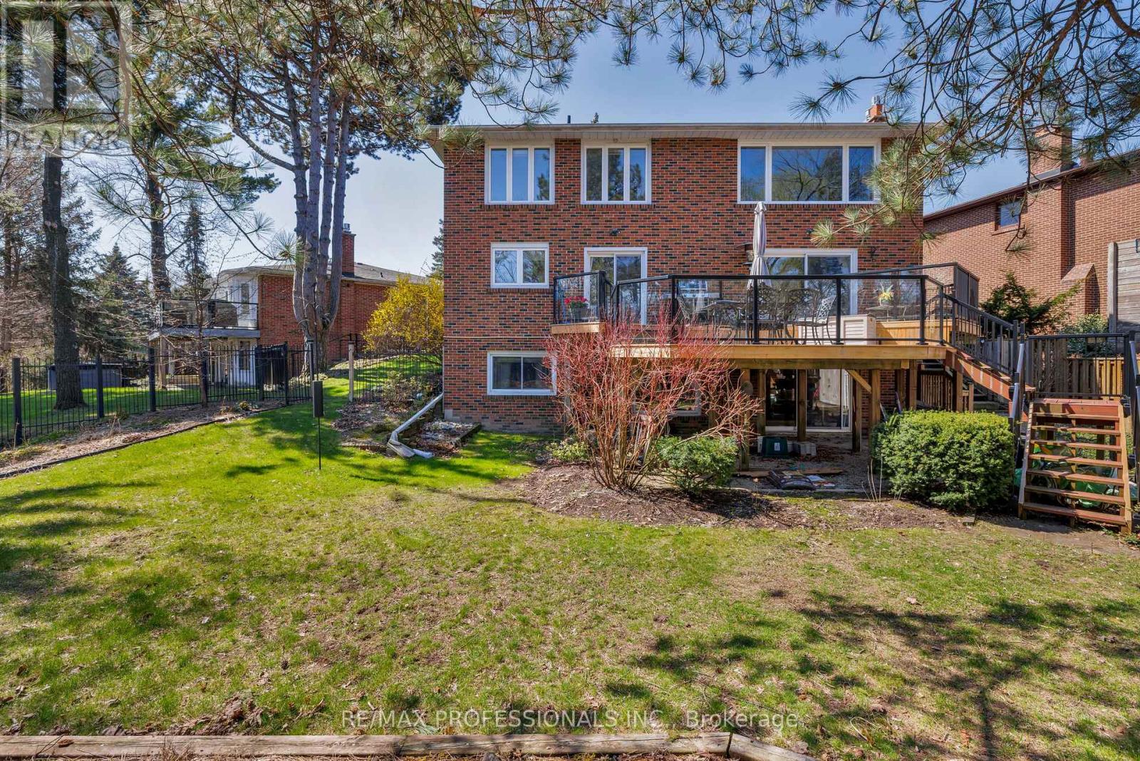 171 Brahms Avenue, Toronto, Ontario  M2H 1H9 - Photo 35 - C13052408