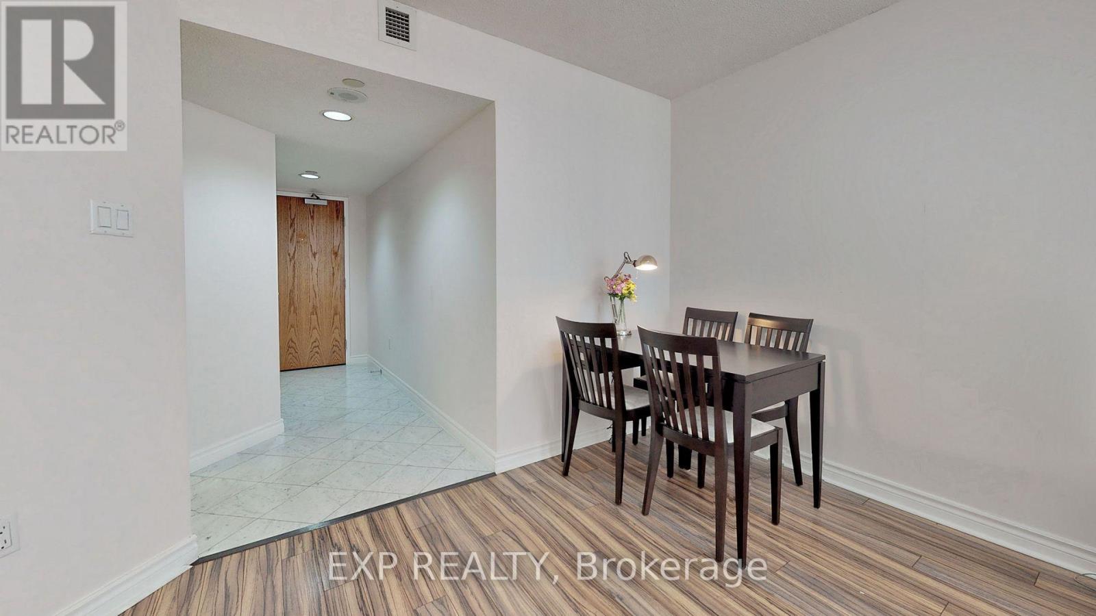 1005 - 38 Elm Street, Toronto, Ontario  M5G 2K5 - Photo 9 - C13052432