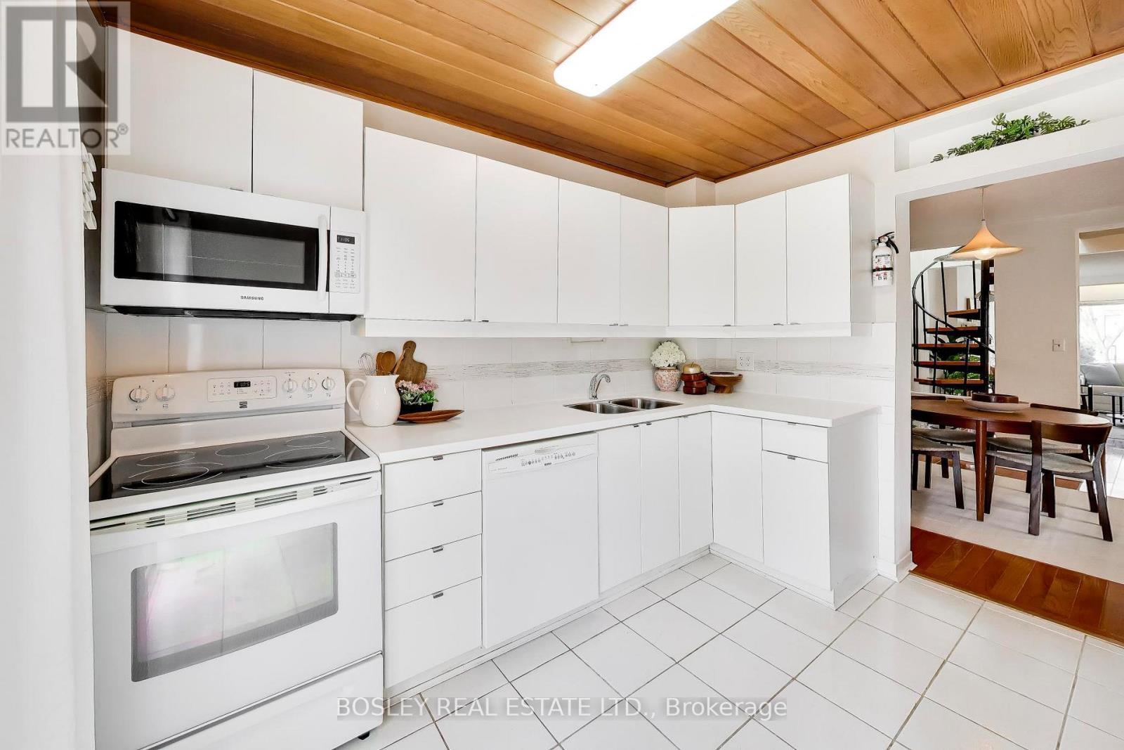 341 Cleveland Street, Toronto, Ontario  M4S 2X1 - Photo 11 - C13052446