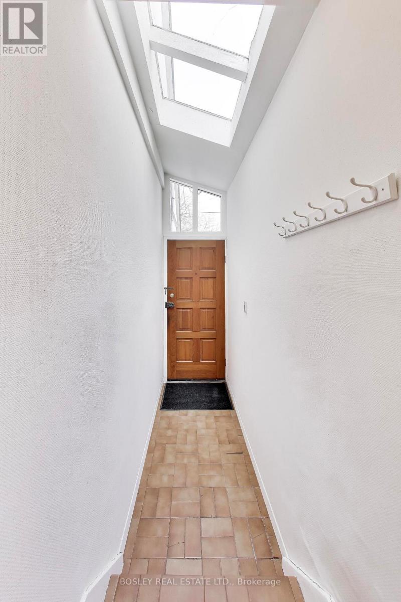 341 Cleveland Street, Toronto, Ontario  M4S 2X1 - Photo 5 - C13052446