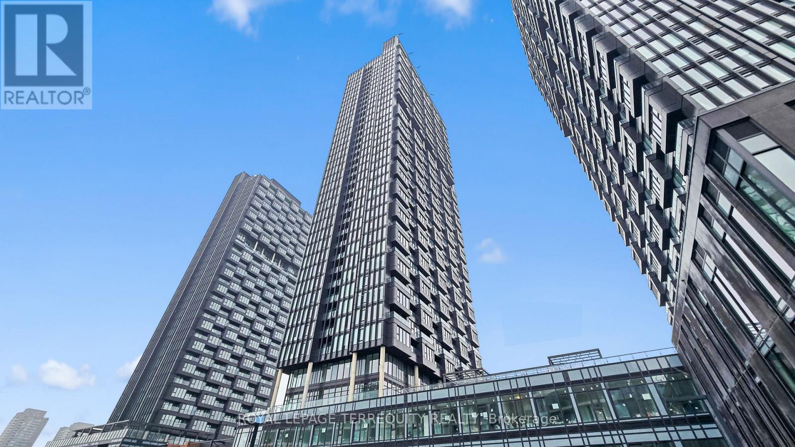 3205 - 1 QUARRINGTON LANE, Toronto, Ontario