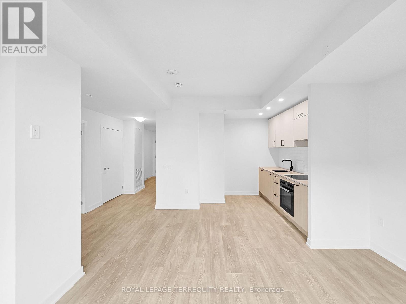 3205 - 1 Quarrington Lane, Toronto, Ontario  M3C 0S4 - Photo 18 - C13052468