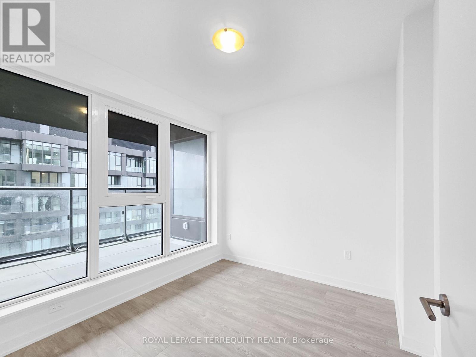 3205 - 1 Quarrington Lane, Toronto, Ontario  M3C 0S4 - Photo 7 - C13052468