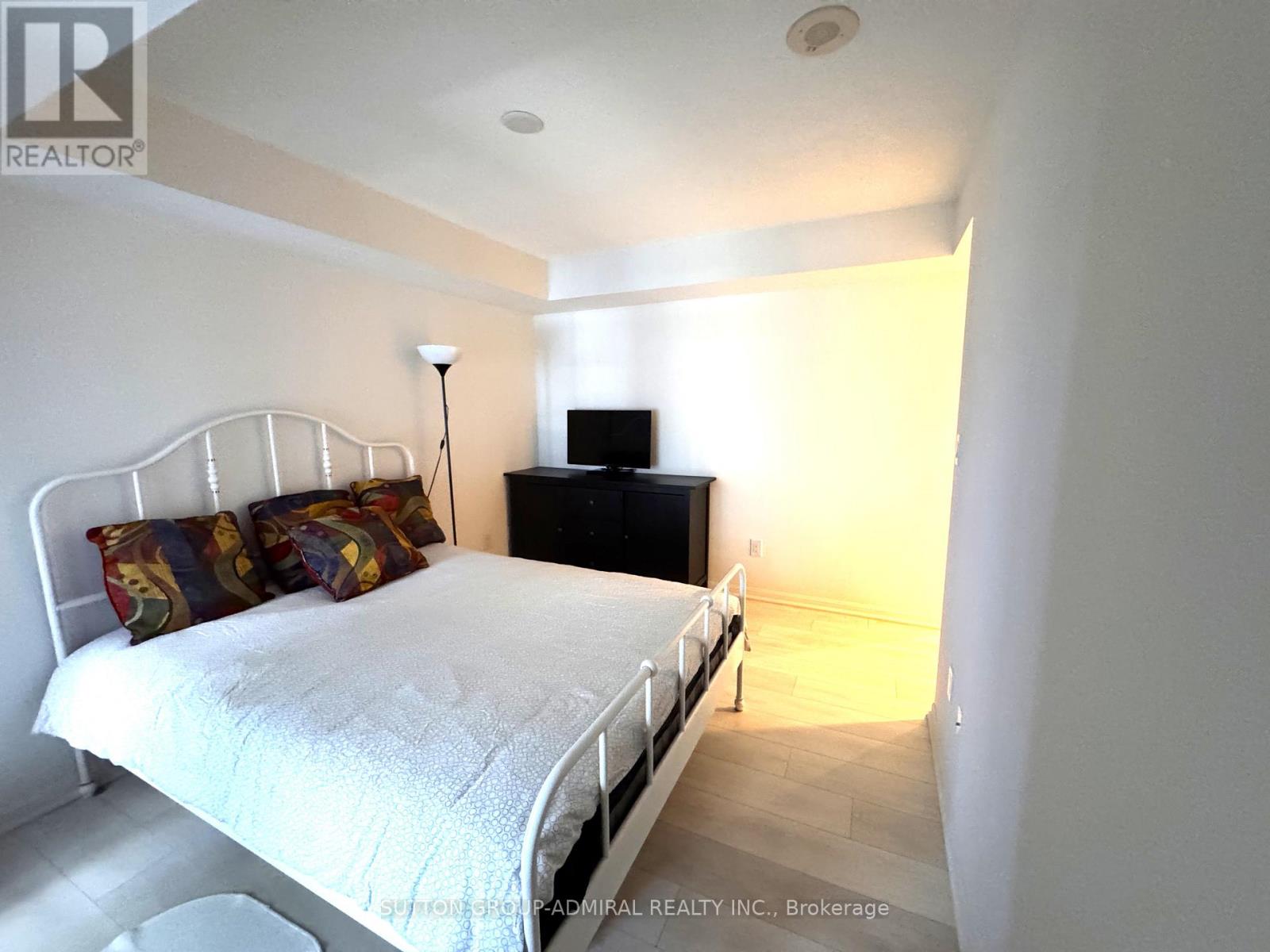 2022 - 400 Adelaide Street E, Toronto, Ontario  M5A 4S3 - Photo 16 - C13052484