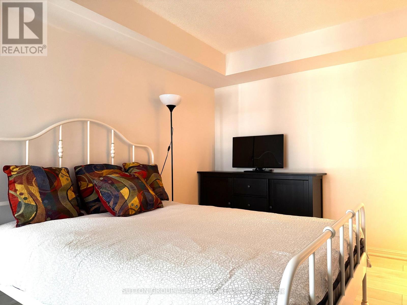 2022 - 400 Adelaide Street E, Toronto, Ontario  M5A 4S3 - Photo 17 - C13052484