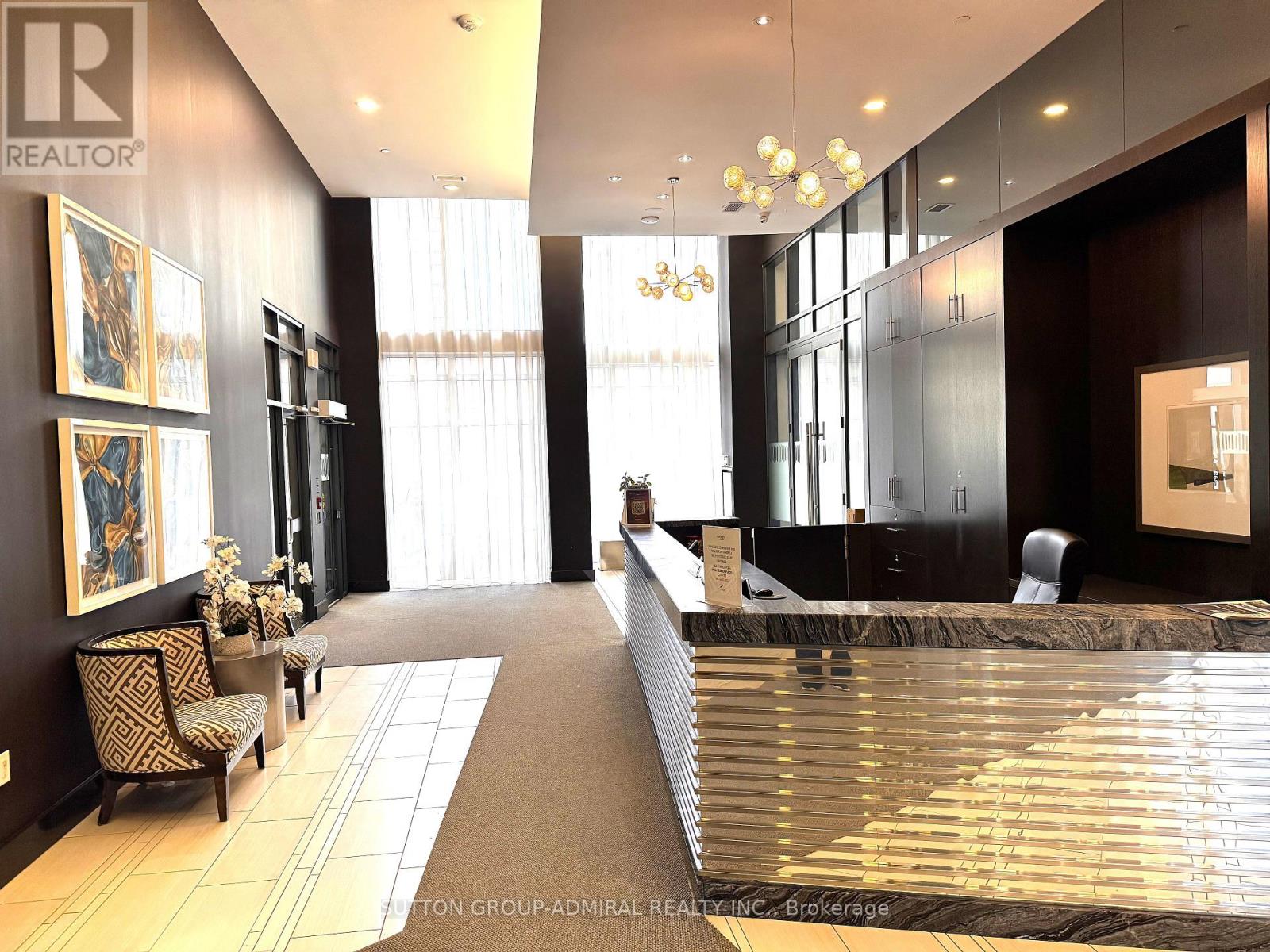 2022 - 400 Adelaide Street E, Toronto, Ontario  M5A 4S3 - Photo 2 - C13052484