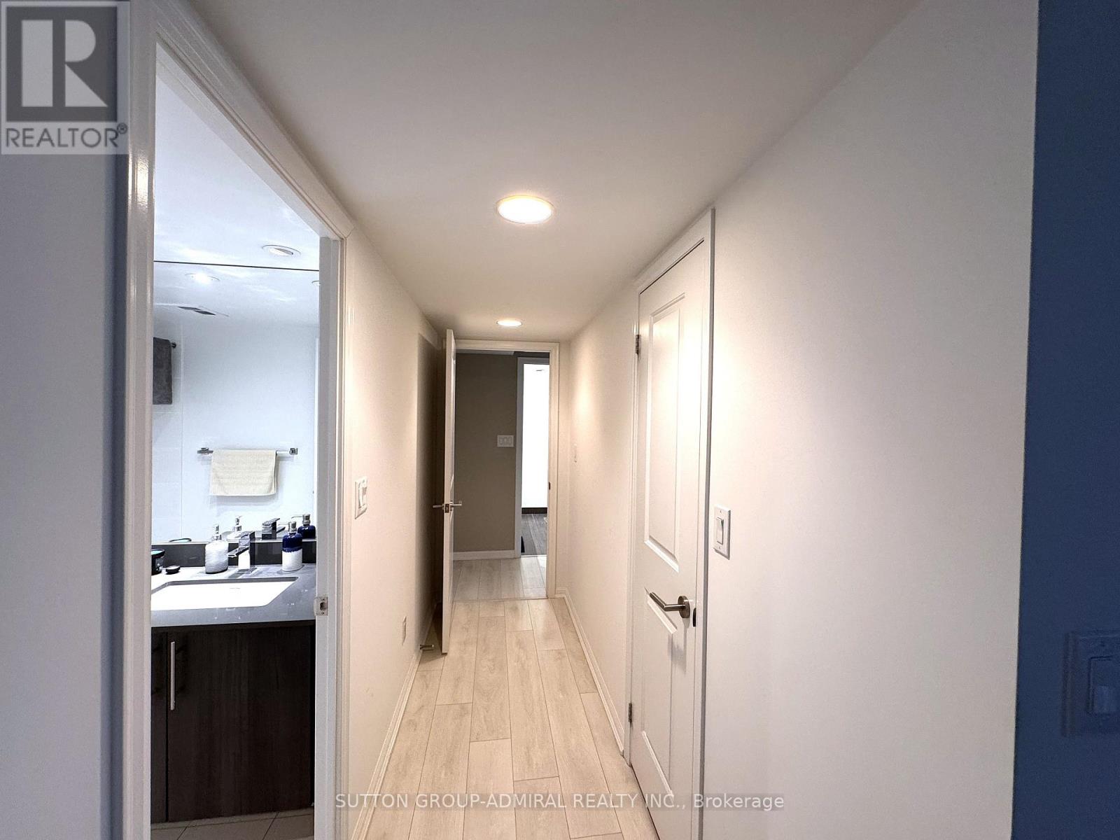 2022 - 400 Adelaide Street E, Toronto, Ontario  M5A 4S3 - Photo 31 - C13052484