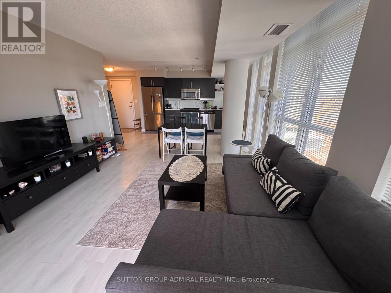 2022 - 400 Adelaide Street E, Toronto, Ontario  M5A 4S3 - Photo 8 - C13052484