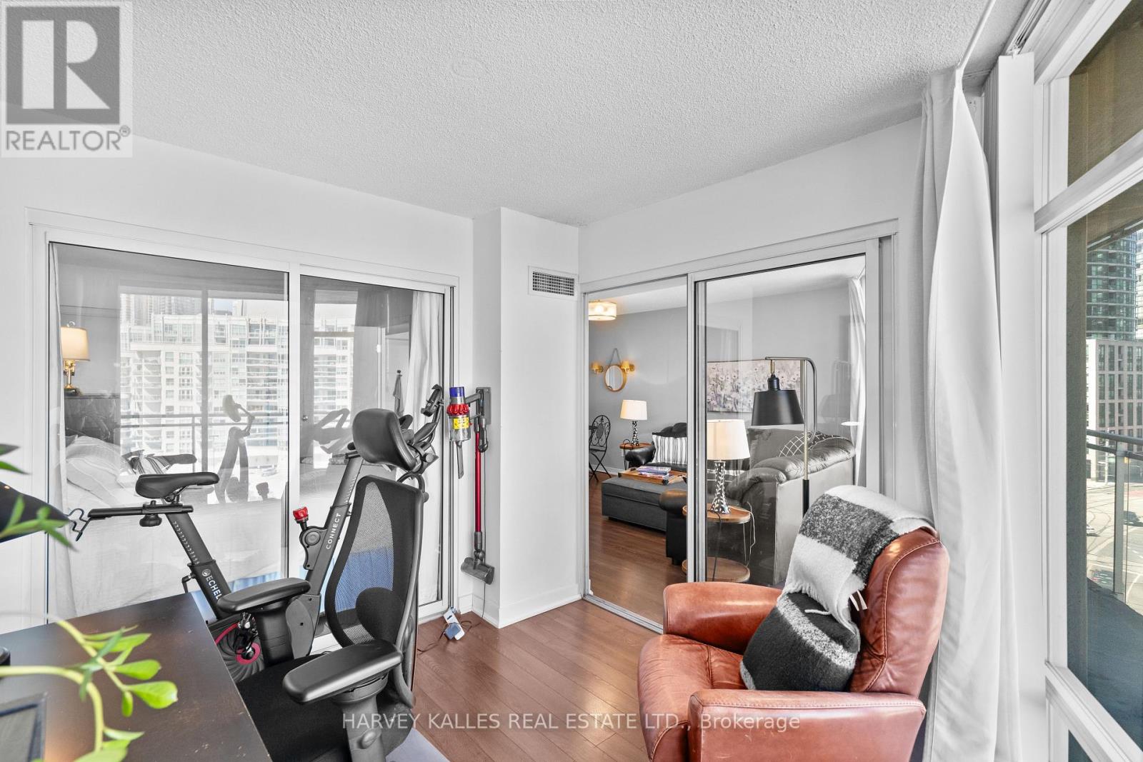 803 - 650 Queens Quay W, Toronto, Ontario  M5V 3N2 - Photo 22 - C13052574
