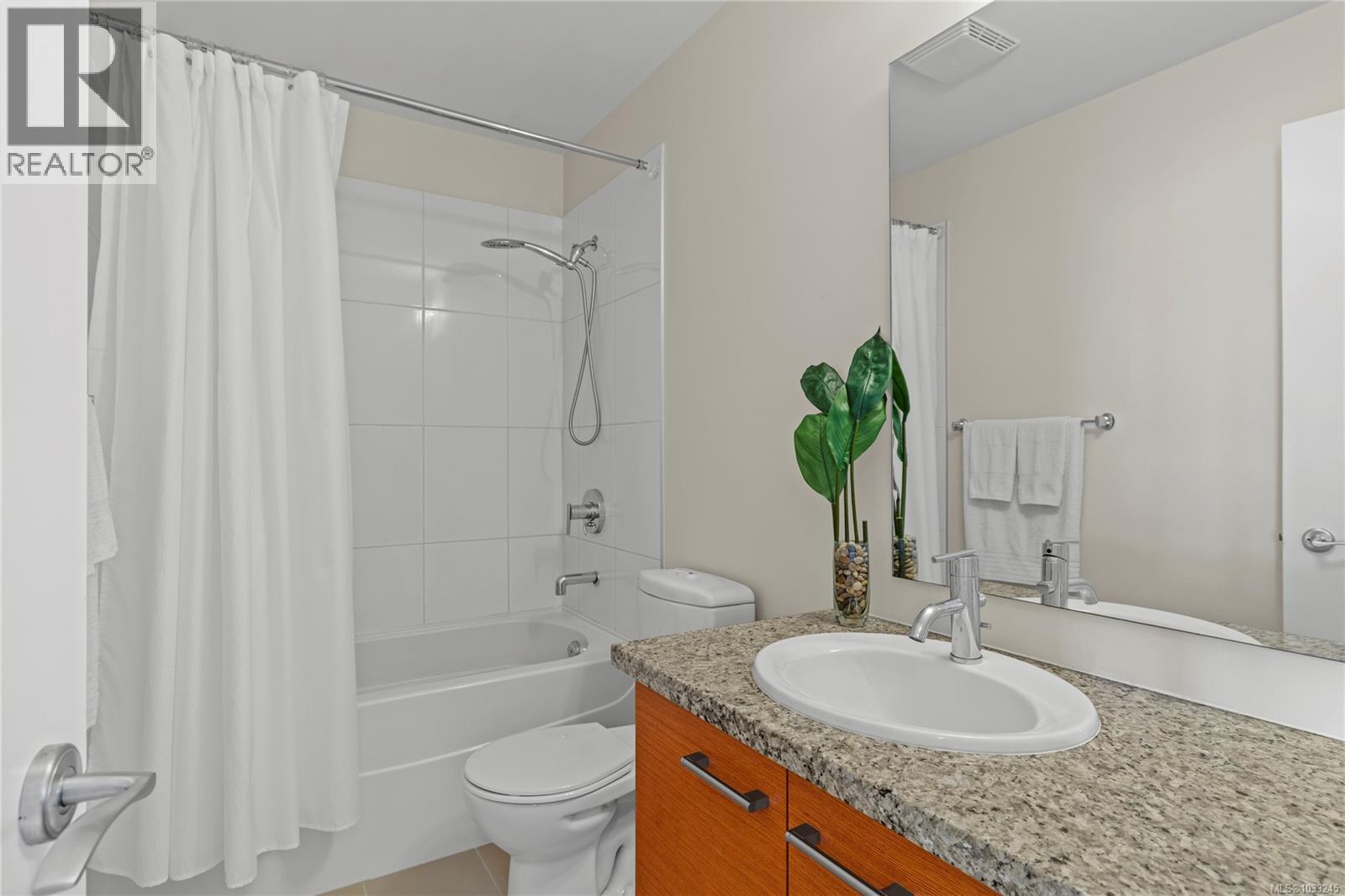 Th25 38 Front St, Nanaimo, British Columbia  V9R 0B8 - Photo 40 - 1033245