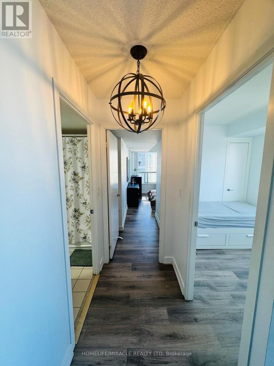 2106 - 36 Lee Centre Drive, Toronto, Ontario  M1H 3K2 - Photo 13 - E13052240