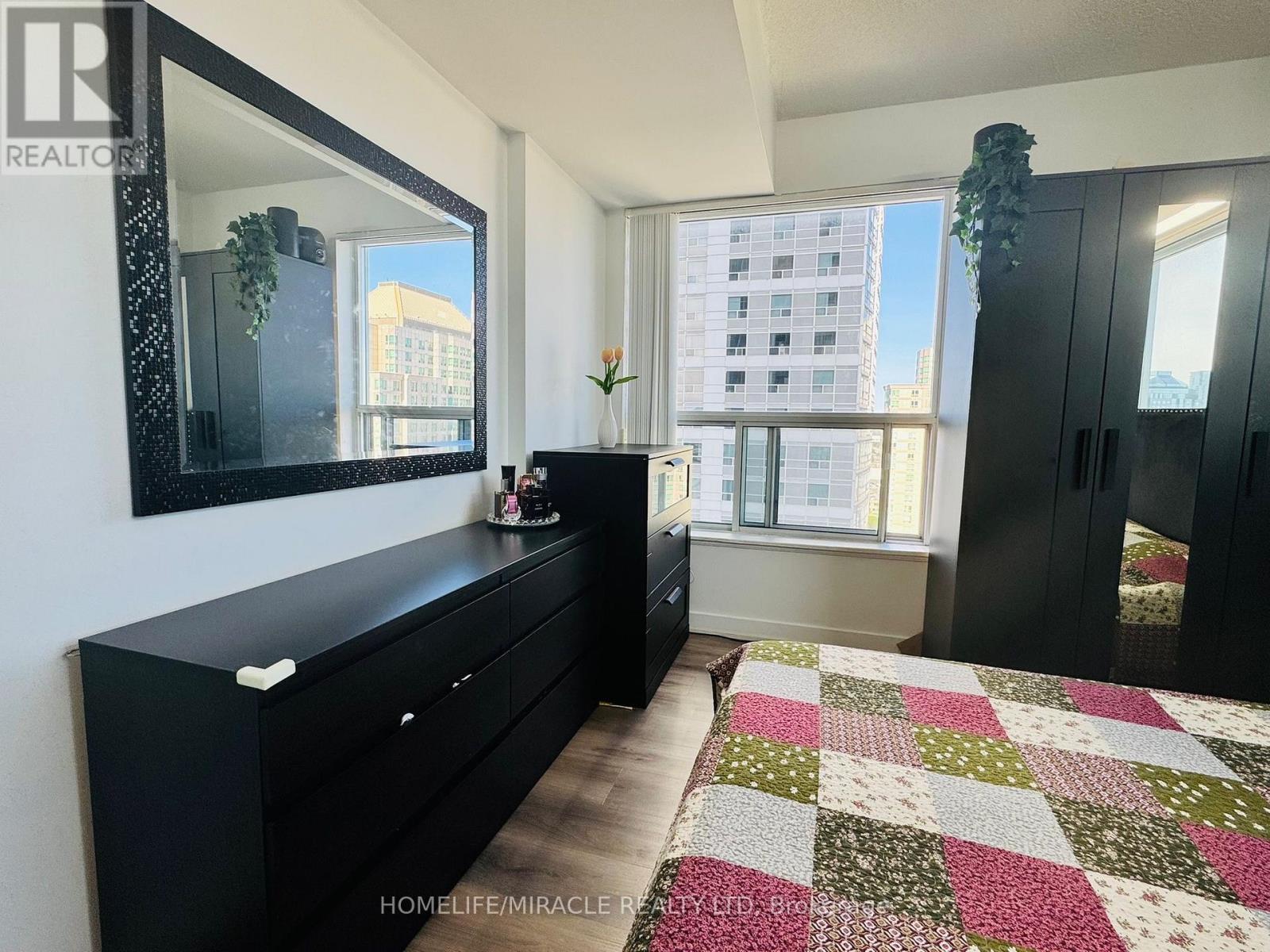 2106 - 36 Lee Centre Drive, Toronto, Ontario  M1H 3K2 - Photo 16 - E13052240