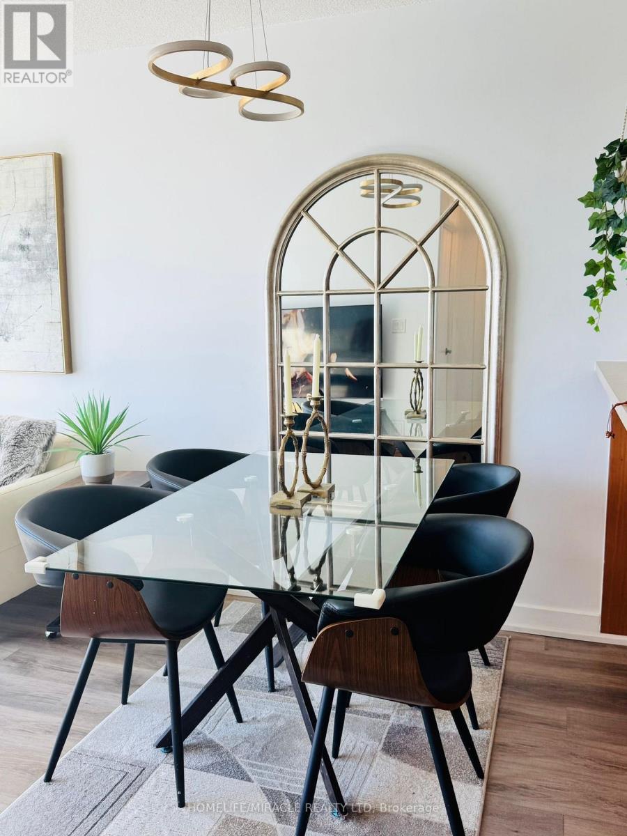 2106 - 36 Lee Centre Drive, Toronto, Ontario  M1H 3K2 - Photo 3 - E13052240