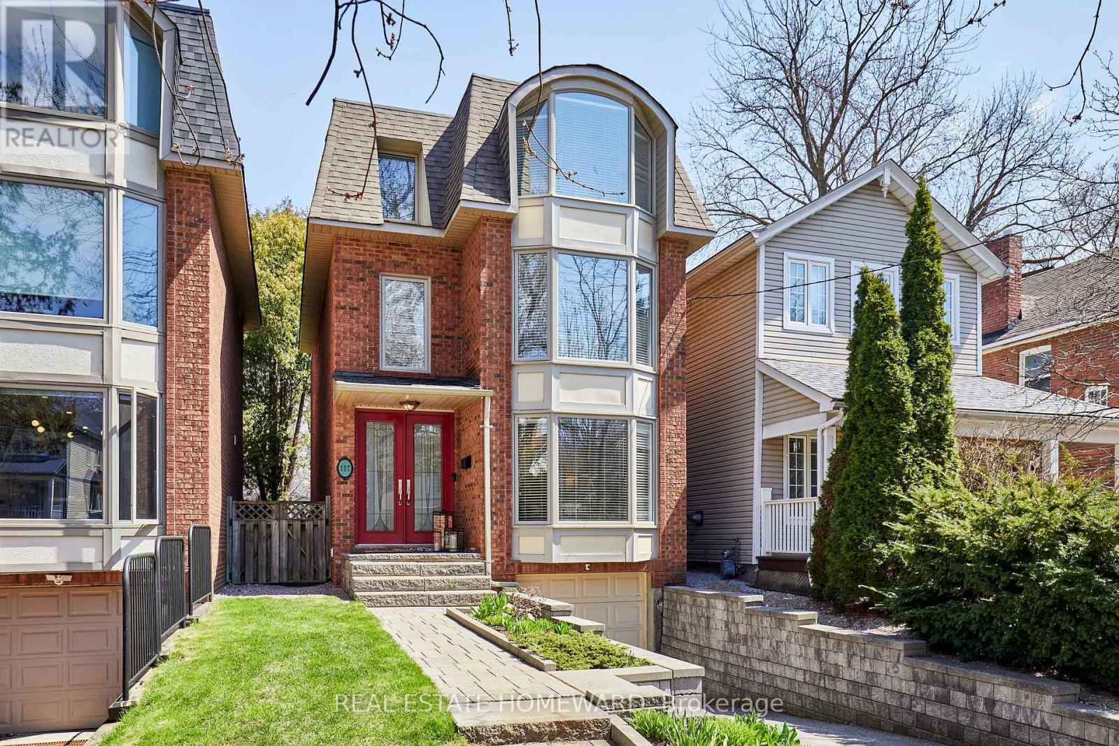 117 Edgewood Avenue, Toronto, Ontario  M4L 3H2 - Photo 2 - E13052348