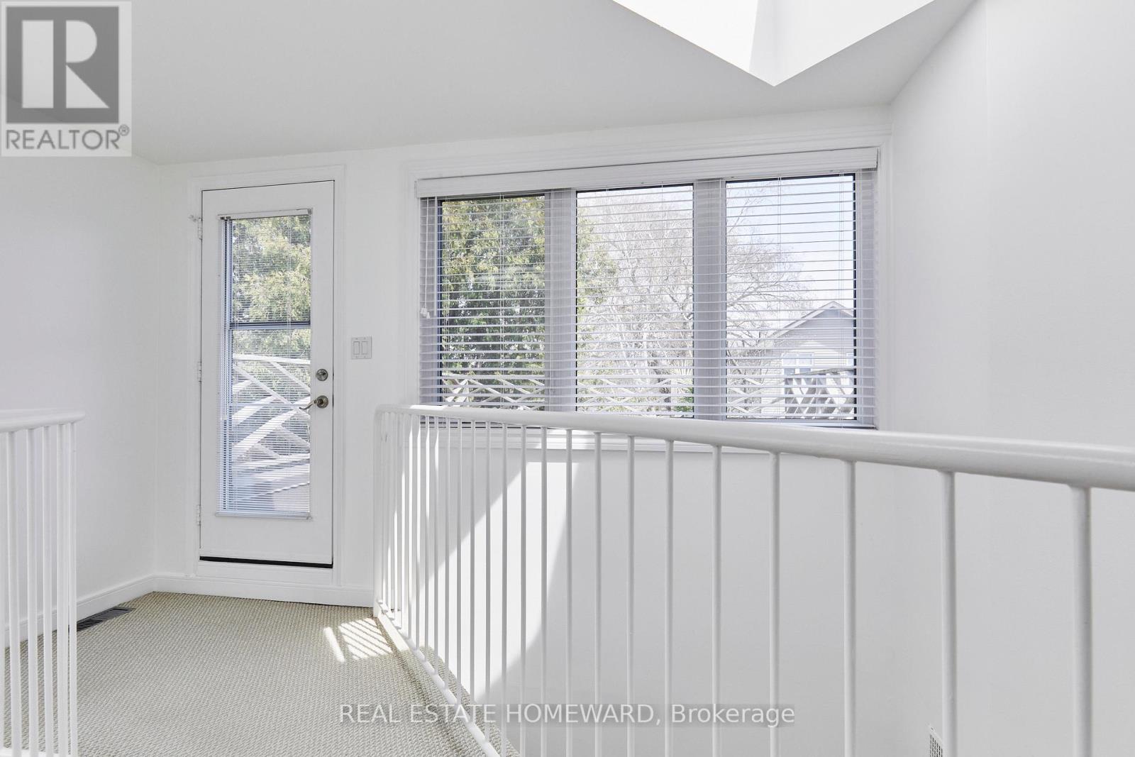 117 Edgewood Avenue, Toronto, Ontario  M4L 3H2 - Photo 30 - E13052348