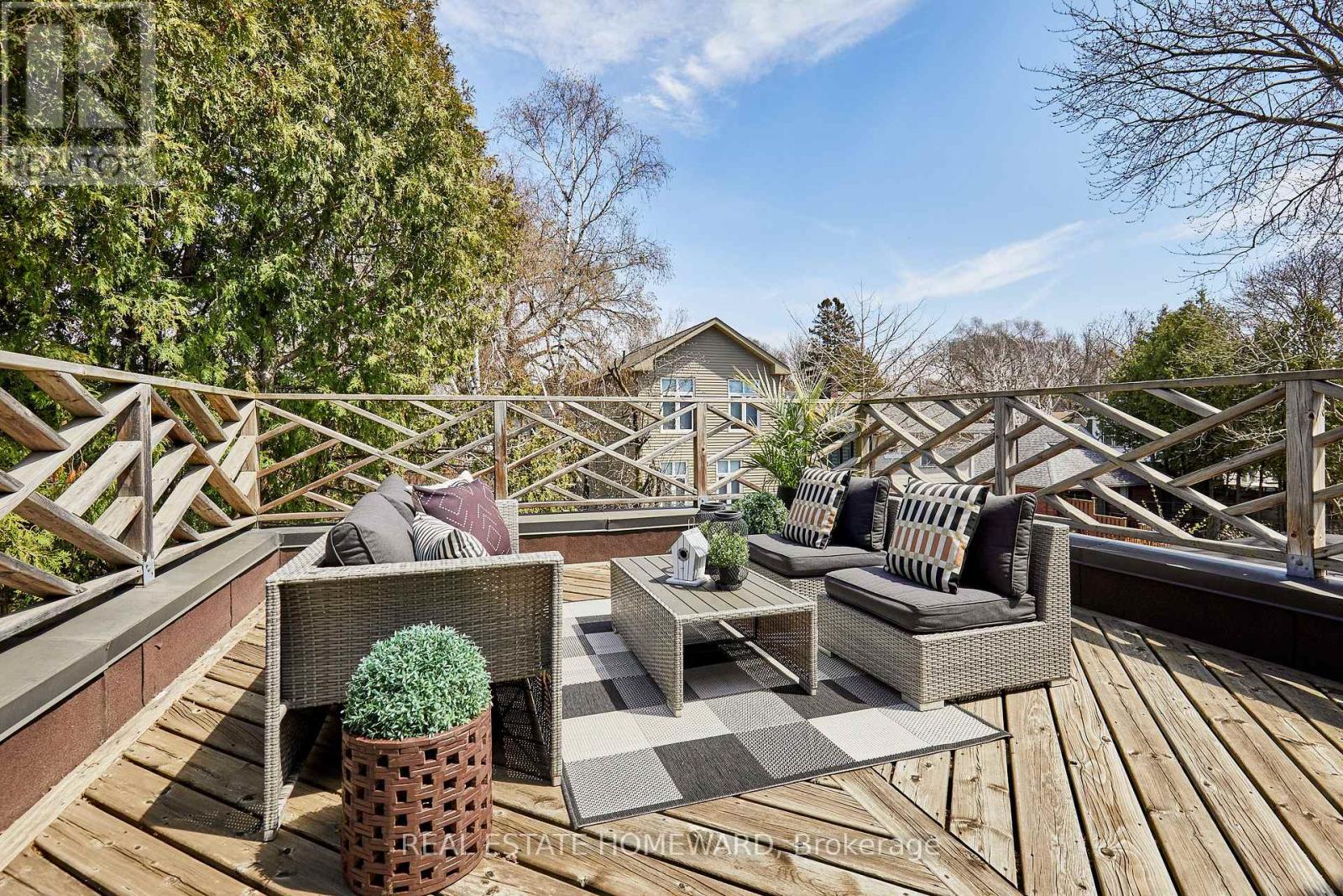 117 Edgewood Avenue, Toronto, Ontario  M4L 3H2 - Photo 31 - E13052348