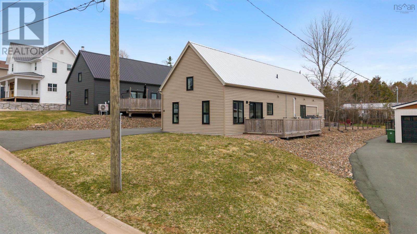 18 Monarch Terrace, Truro, Nova Scotia  B2N 0A2 - Photo 4 - 202608810