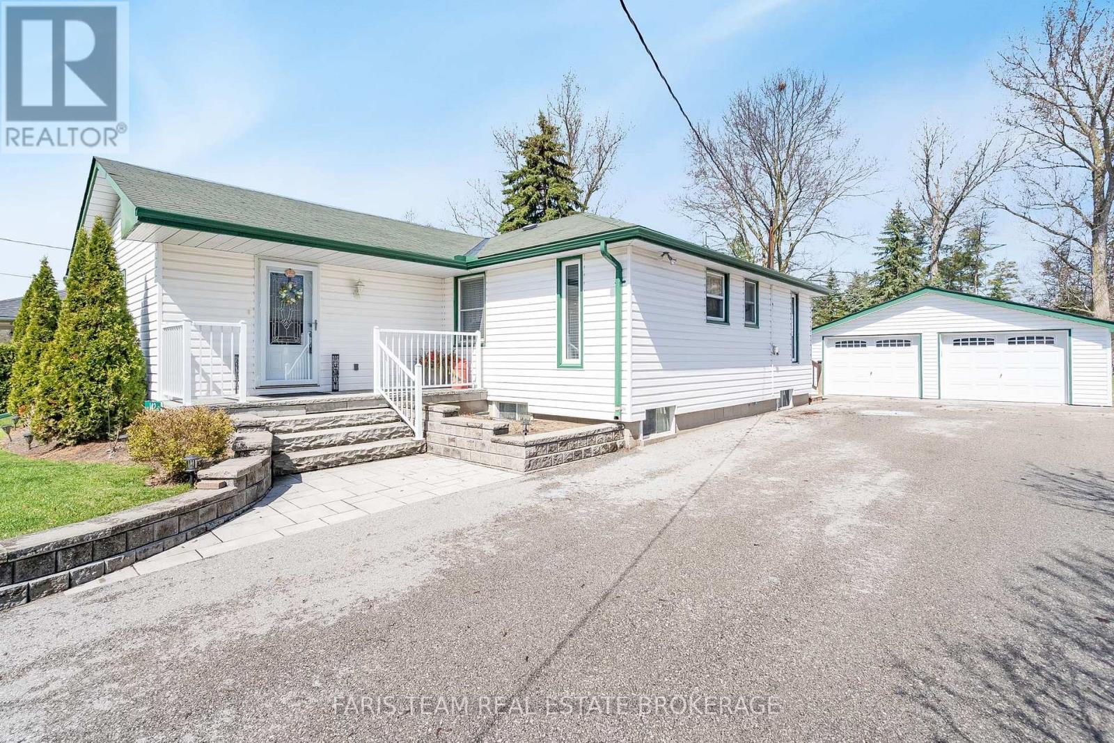 142 ORIOLE DRIVE, East Gwillimbury, Ontario