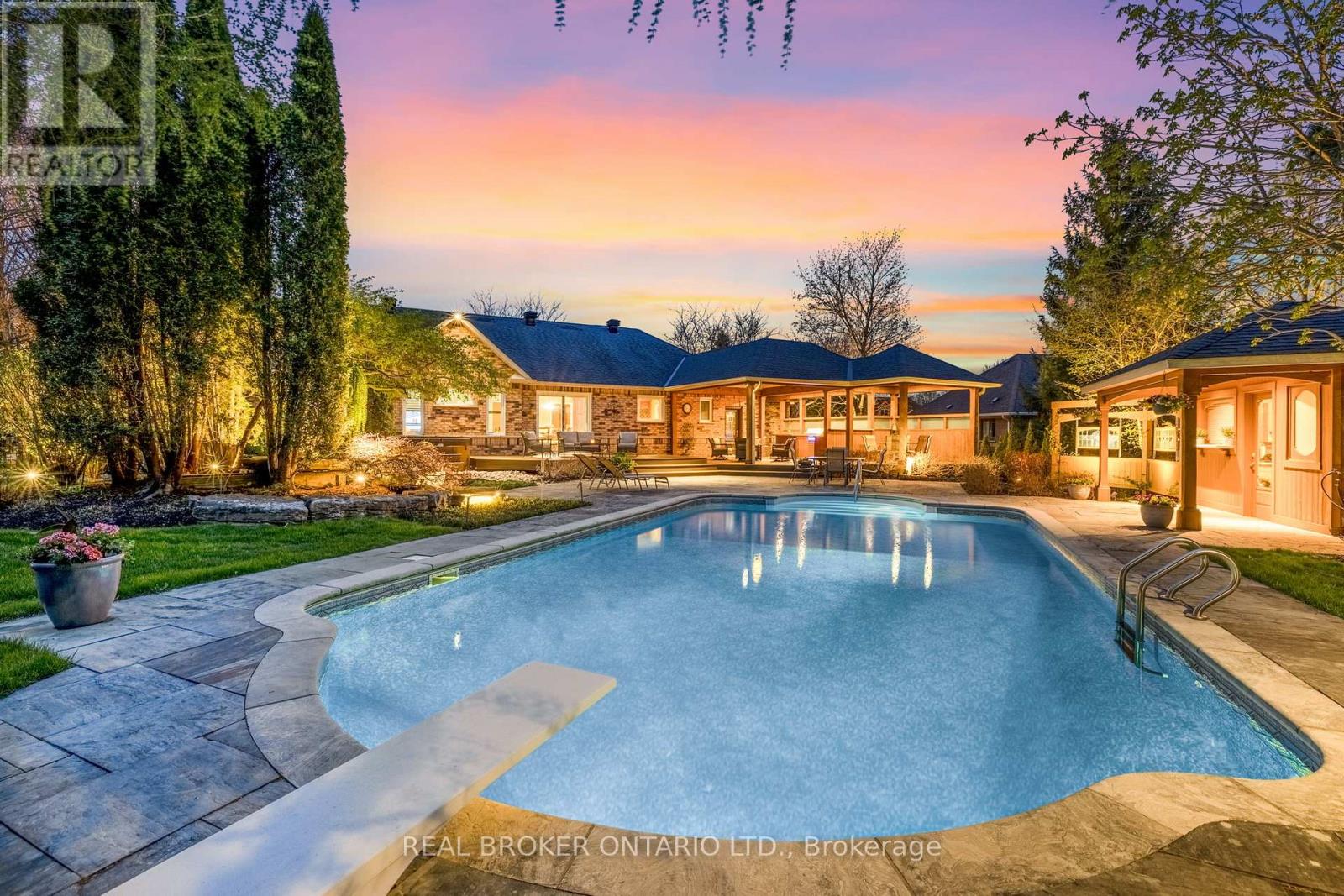 100 Colonel Wayling Boulevard, East Gwillimbury (Sharon), Ontario  L0G 1V0 - Photo 23 - N13052232