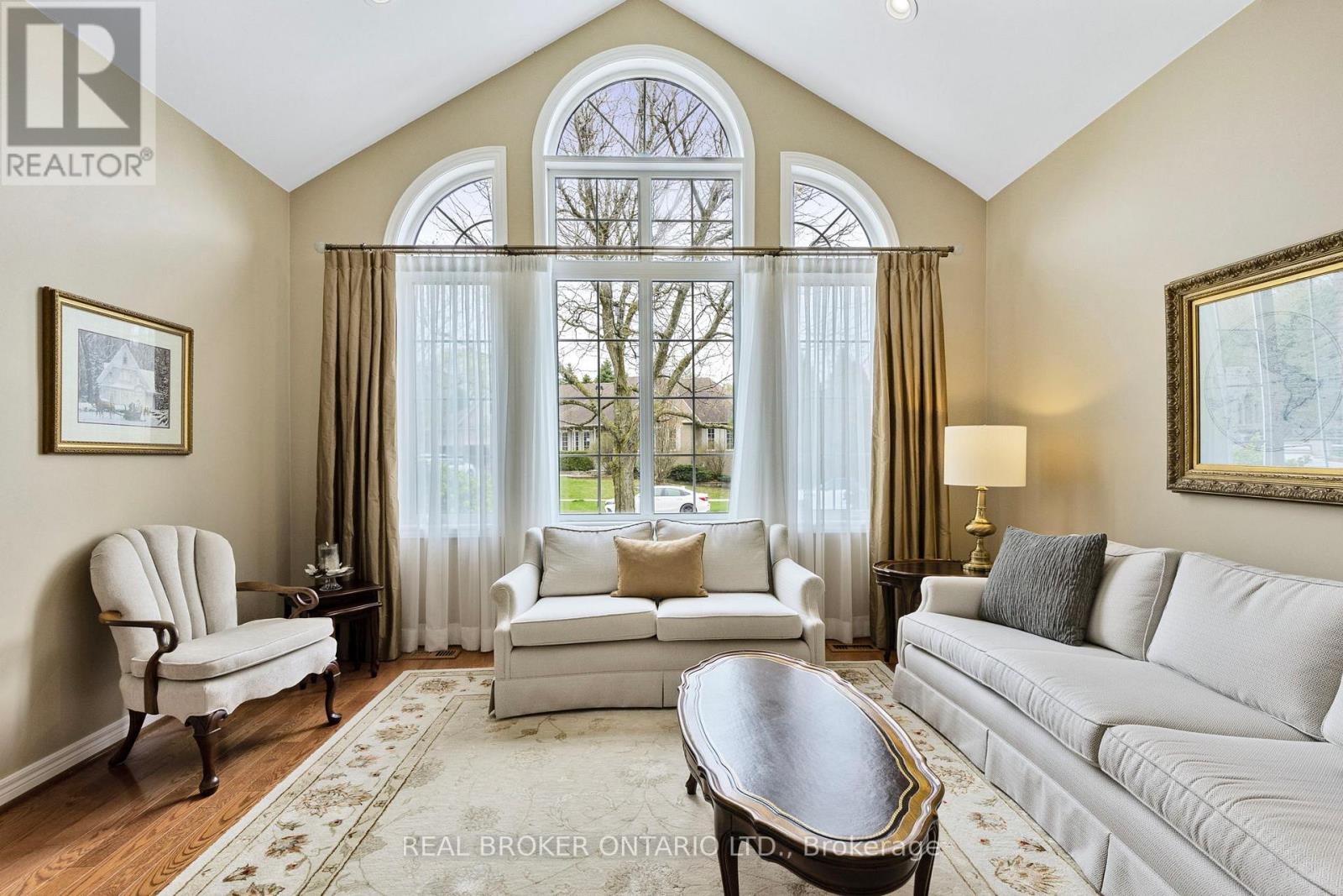 100 Colonel Wayling Boulevard, East Gwillimbury (Sharon), Ontario  L0G 1V0 - Photo 5 - N13052232