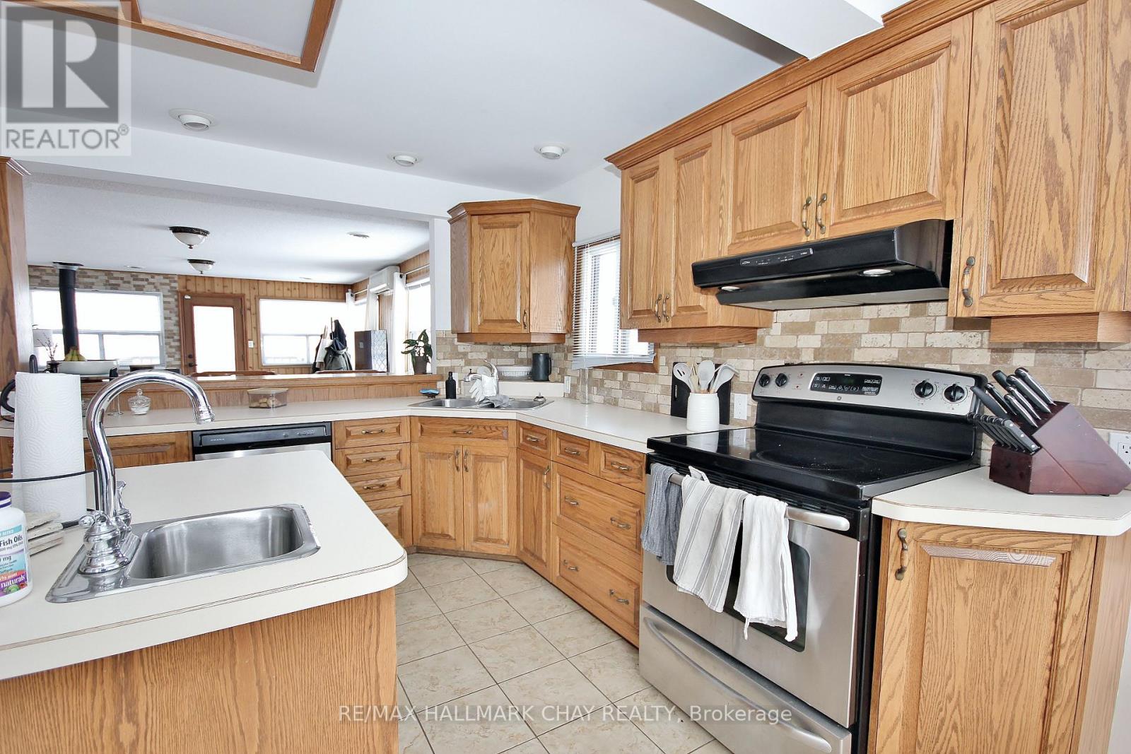 1099 Poplar Drive, Innisfil (Gilford), Ontario  L0L 1R0 - Photo 10 - N13052300