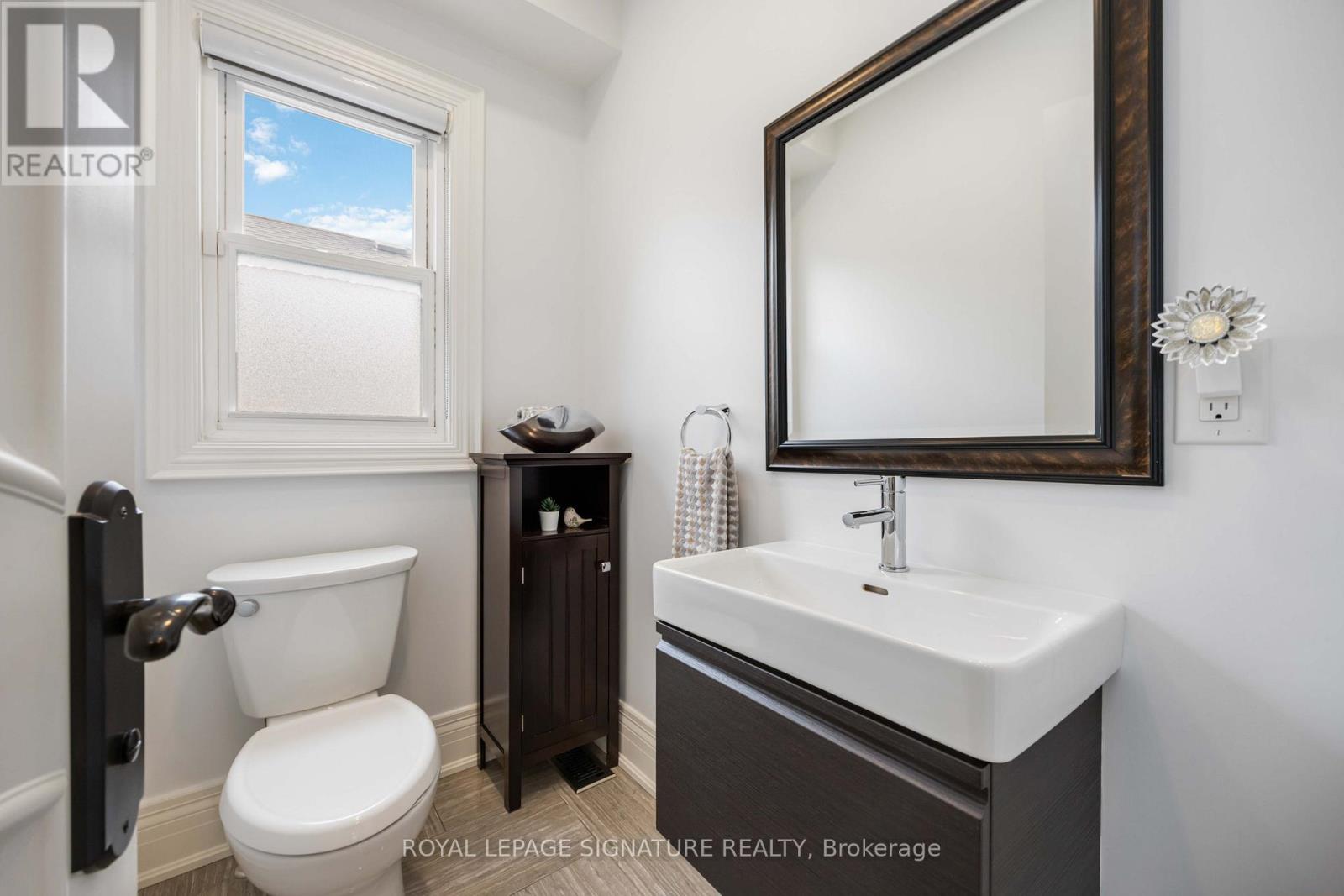 35 Rainbow Drive, Vaughan, Ontario  L4L 2K3 - Photo 13 - N13052430