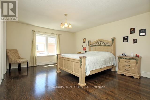 7 Elderwood Drive, Richmond Hill (Bayview Hill), Ontario  L4B 2X3 - Photo 11 - N13052564