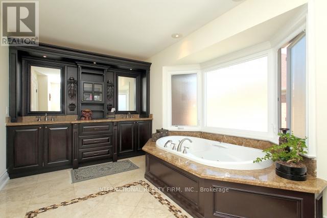 7 Elderwood Drive, Richmond Hill (Bayview Hill), Ontario  L4B 2X3 - Photo 15 - N13052564