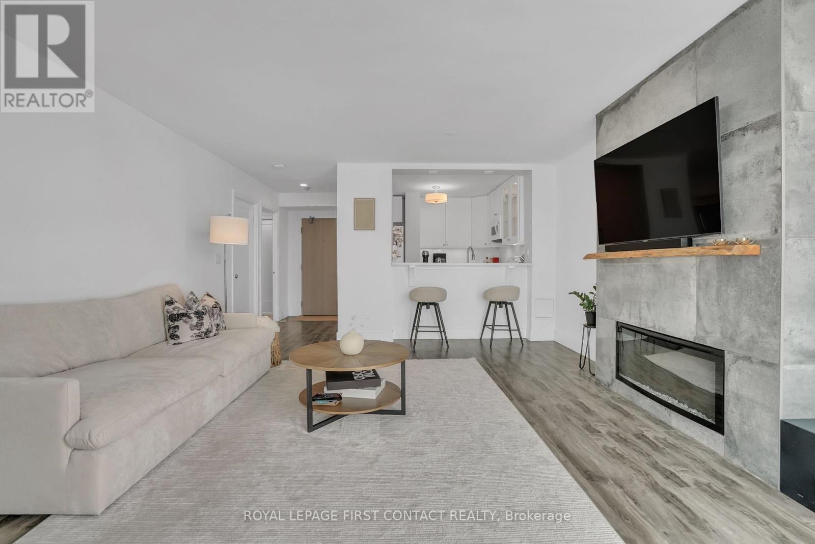 605 - 140 Dunlop Street E, Barrie (City Centre), Ontario  L4M 6H9 - Photo 7 - S13052298