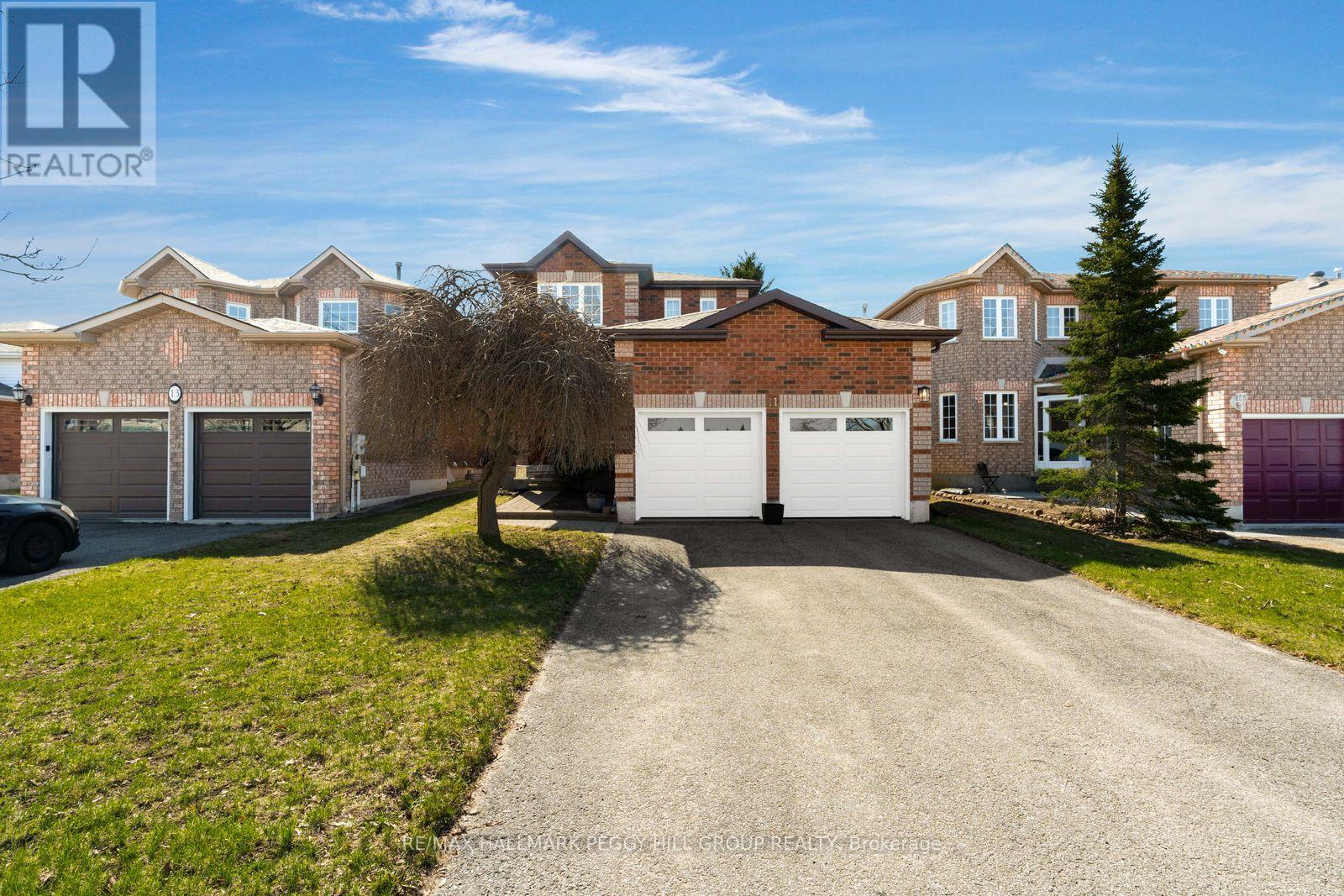 11 HODGSON DRIVE, Barrie, Ontario