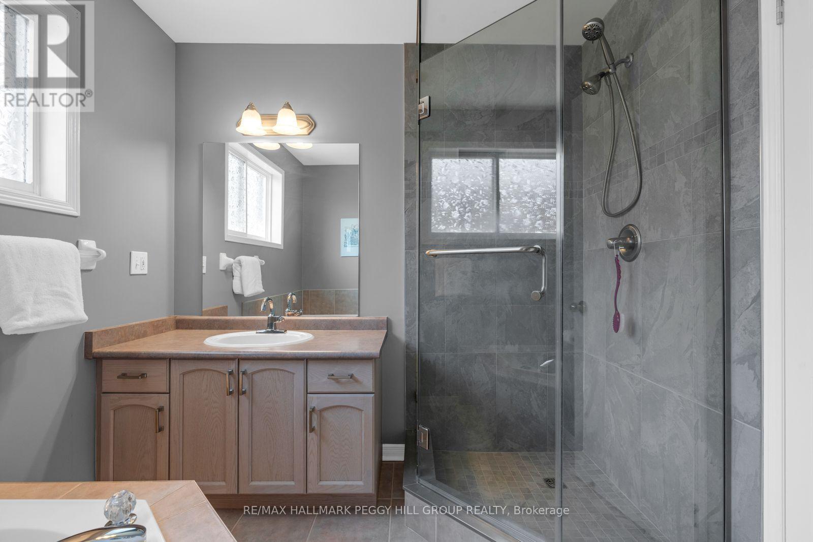 11 Hodgson Drive, Barrie, Ontario  L4N 7Y2 - Photo 9 - S13052334