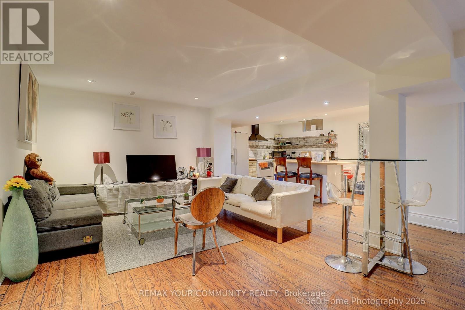 70 Brownlee Avenue, Vaughan, Ontario  L4L 8H4 - Photo 9 - N13034826