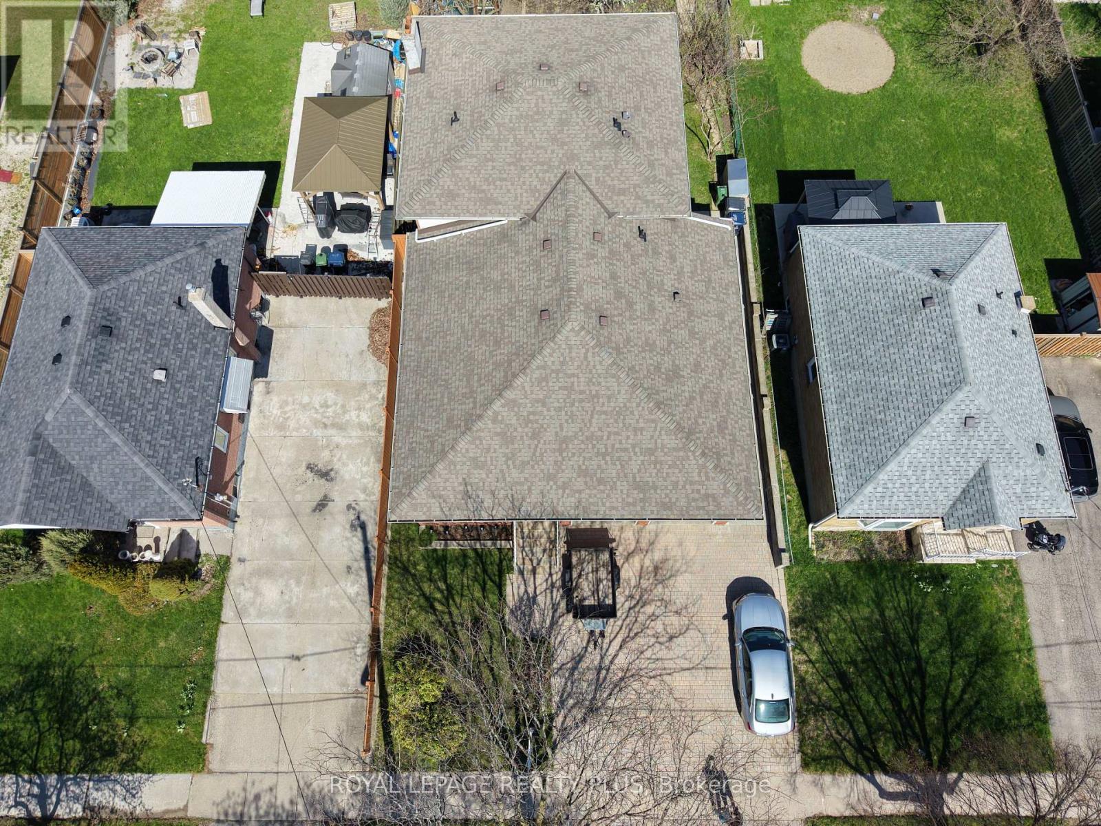 11 Ranwood Drive, Toronto, Ontario  M9N 3E8 - Photo 40 - W12909518