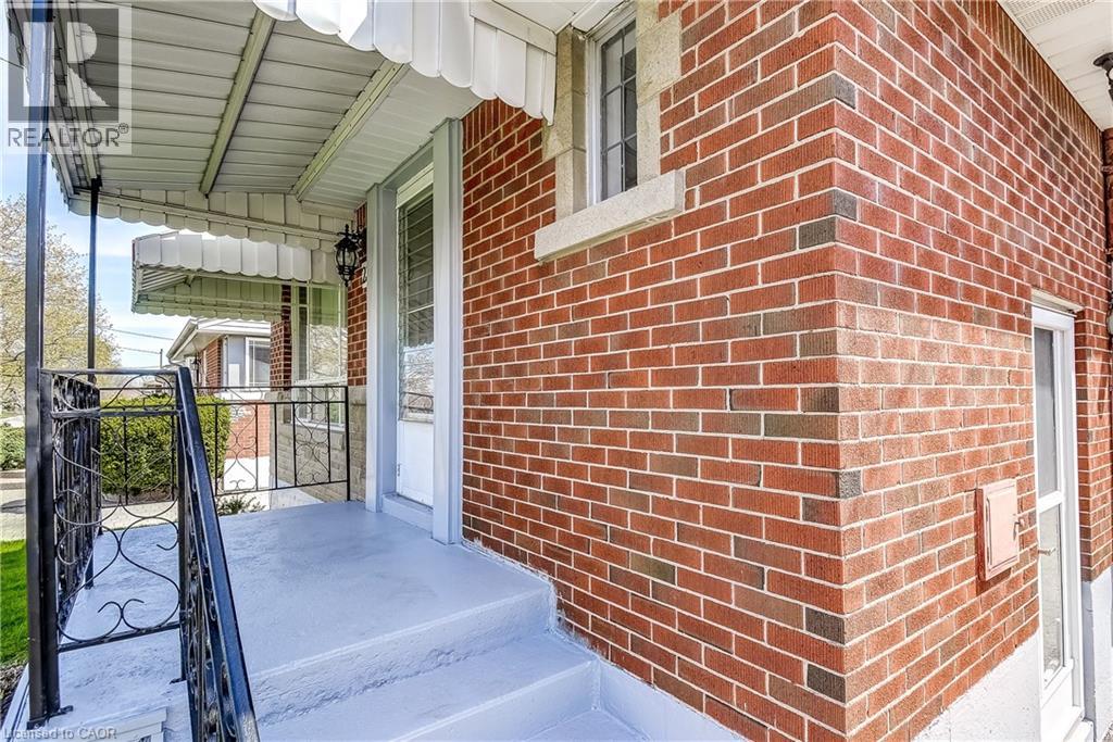 23 Fernwood Crescent, Hamilton, Ontario  L8T 3L2 - Photo 3 - 40824254