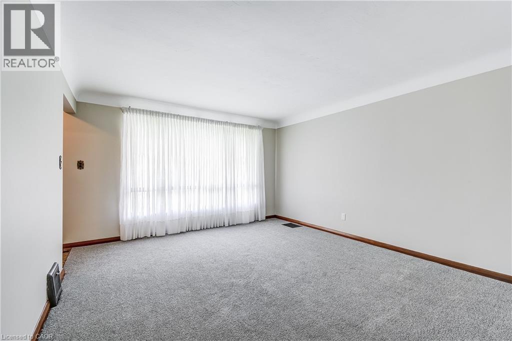 23 Fernwood Crescent, Hamilton, Ontario  L8T 3L2 - Photo 5 - 40824254