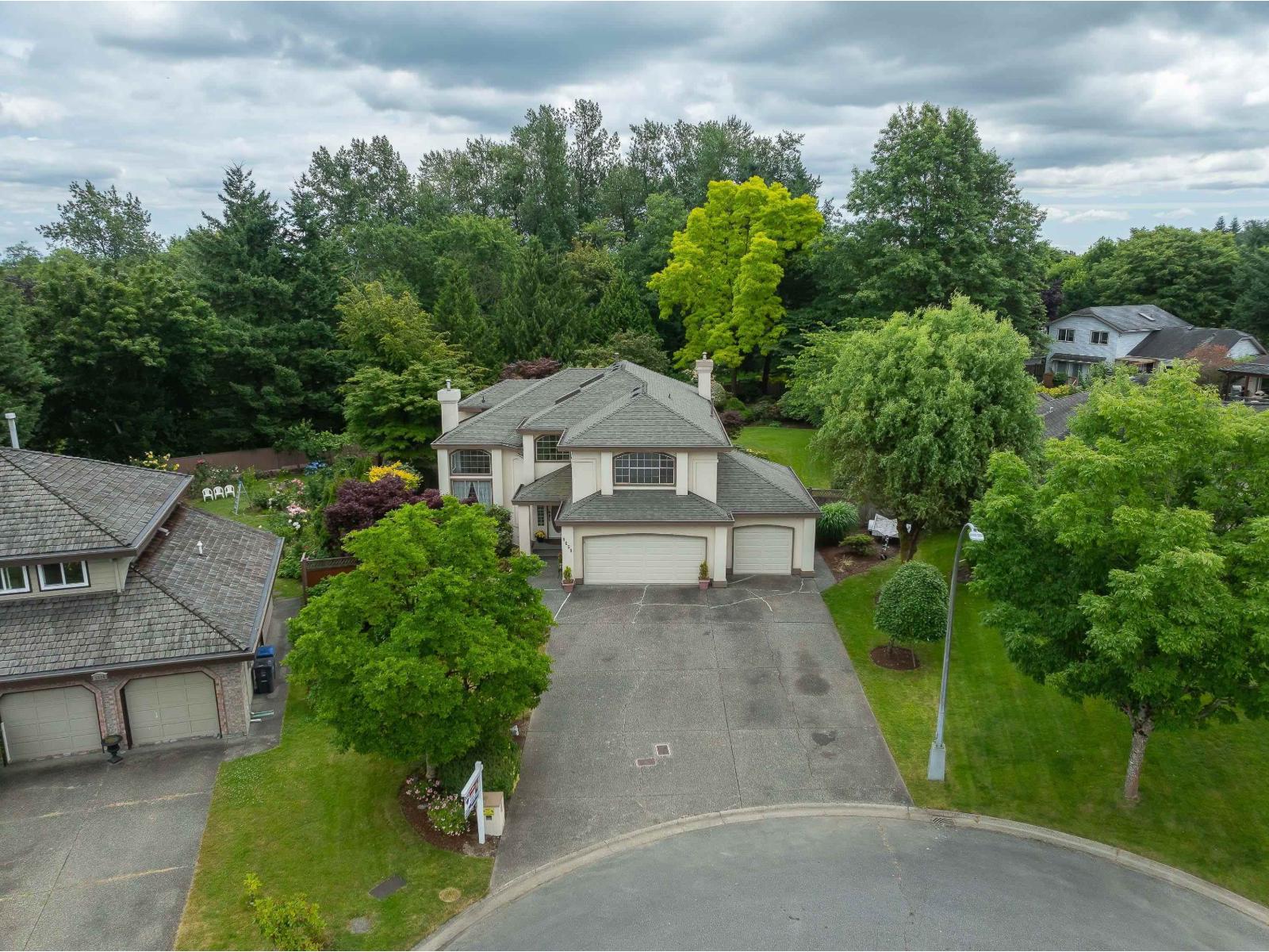 8658 165a Street, Surrey, British Columbia  V4N 3G7 - Photo 39 - R3093433