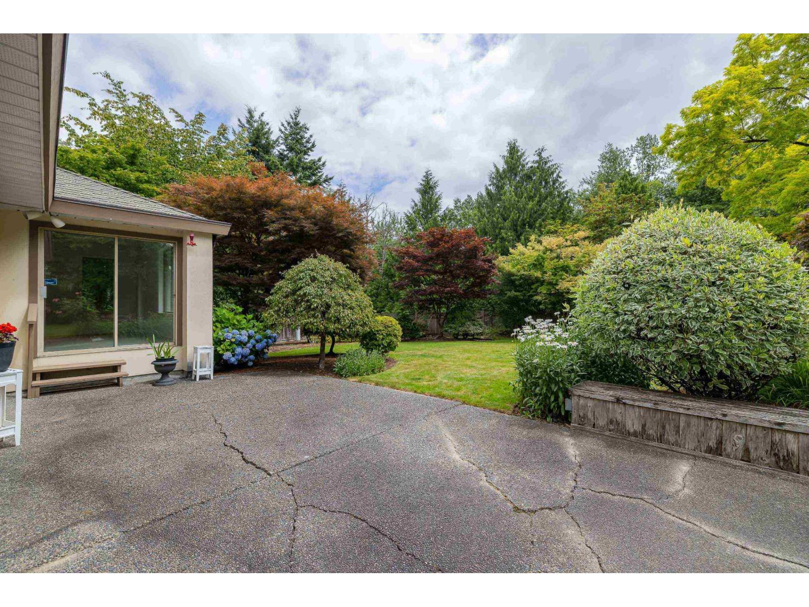 8658 165a Street, Surrey, British Columbia  V4N 3G7 - Photo 34 - R3093433