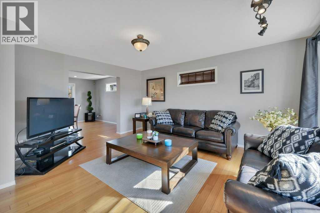 5317 50 Street, Bentley, Alberta  T0C 0J0 - Photo 11 - A2297446