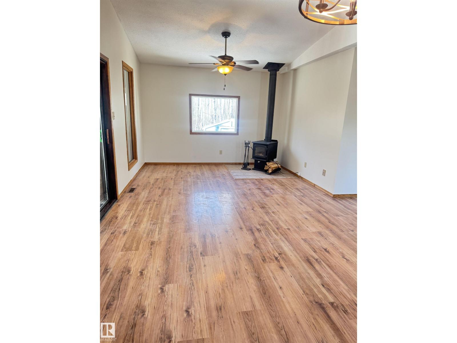 52 5512 Twp 593a, Rural Barrhead County, Alberta  T7N 1N3 - Photo 10 - E4484447