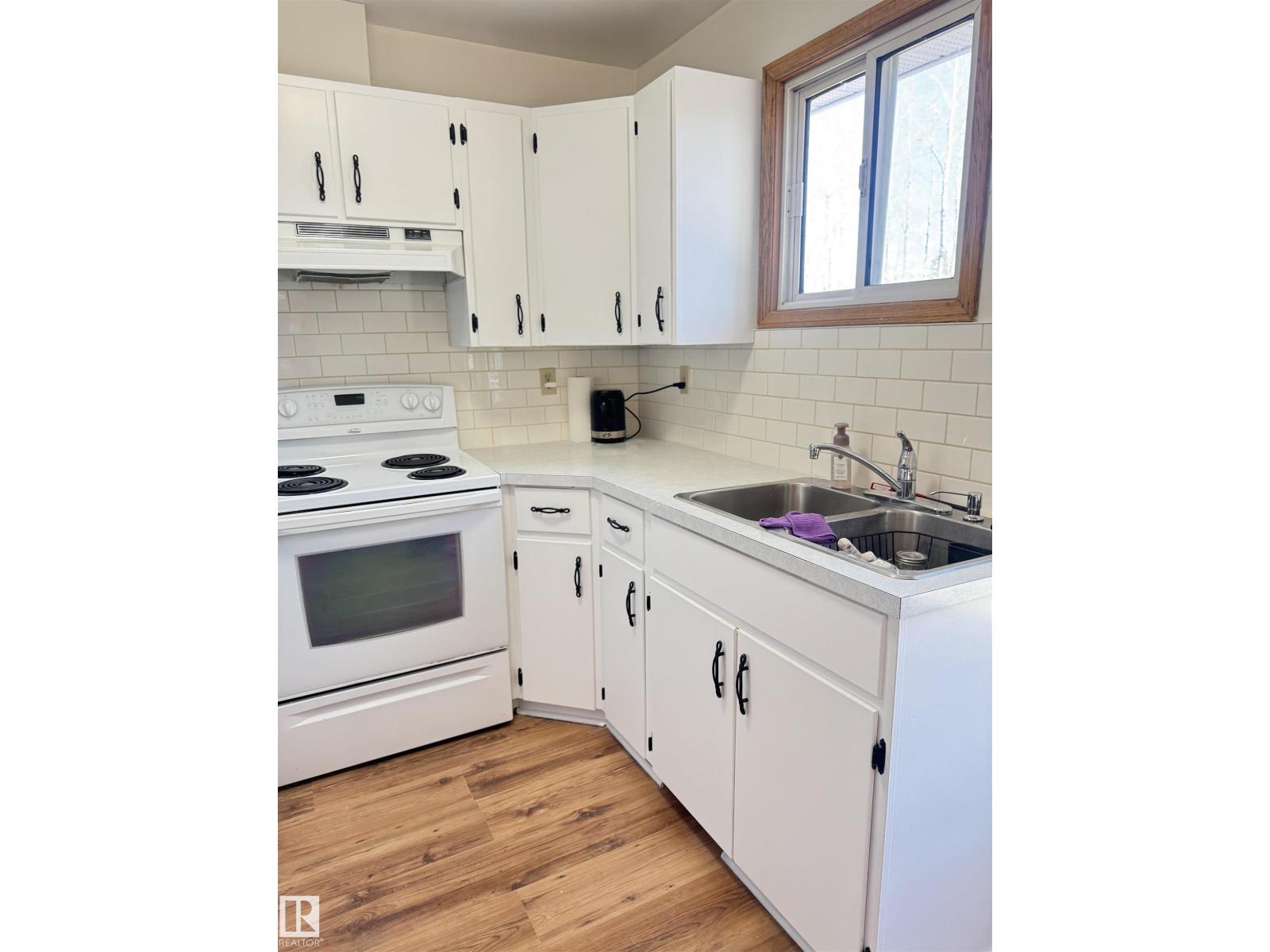 52 5512 Twp 593a, Rural Barrhead County, Alberta  T7N 1N3 - Photo 12 - E4484447