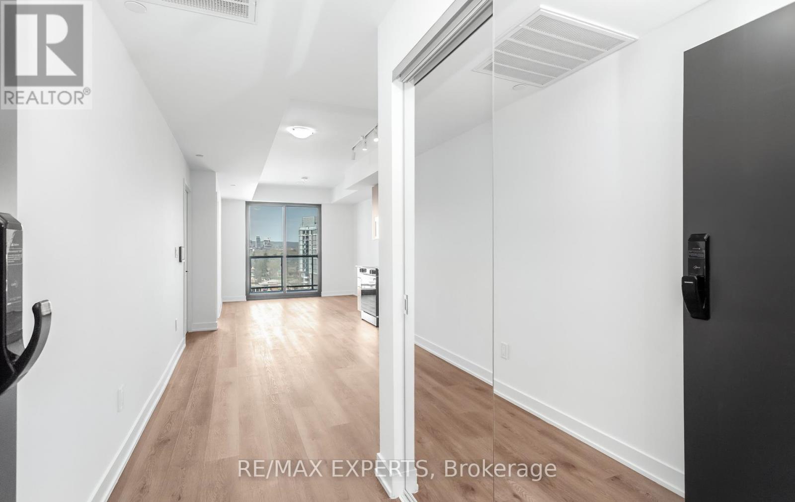 910 - 2075 Lakeshore Road, Burlington, Ontario  L7R 0H3 - Photo 8 - W13052324