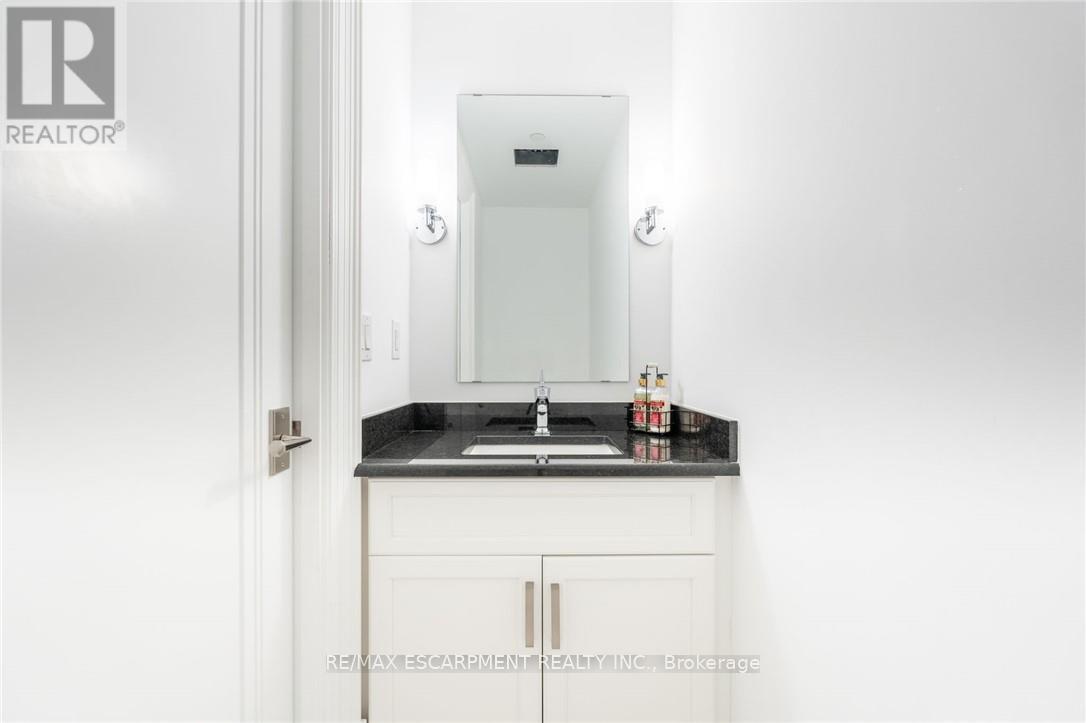 406 - 2060 Lakeshore Road, Burlington, Ontario  L7R 0G2 - Photo 12 - W13052474