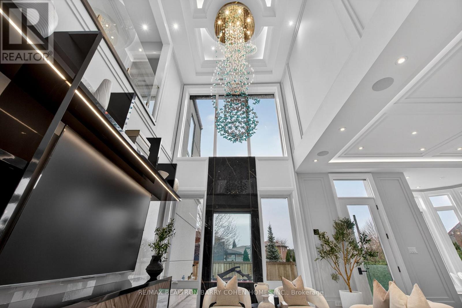 321 Morden Road, Oakville, Ontario  L6K 2S6 - Photo 11 - W13052482